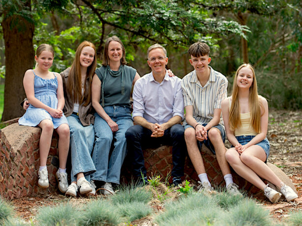 Book a network spinal consultation at the Lifewise chiropractic practice in Adelaide